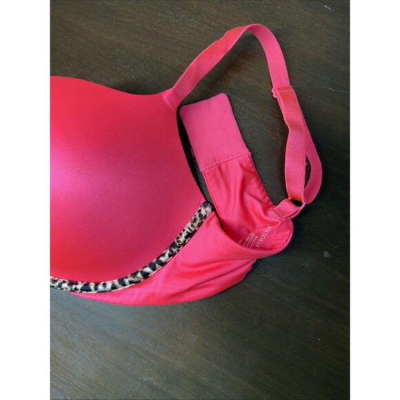 Victoria’s Secret Bra Push-Up Padding 36 DD Pink Wear Everywhere Wireless - Picture 9 of 10